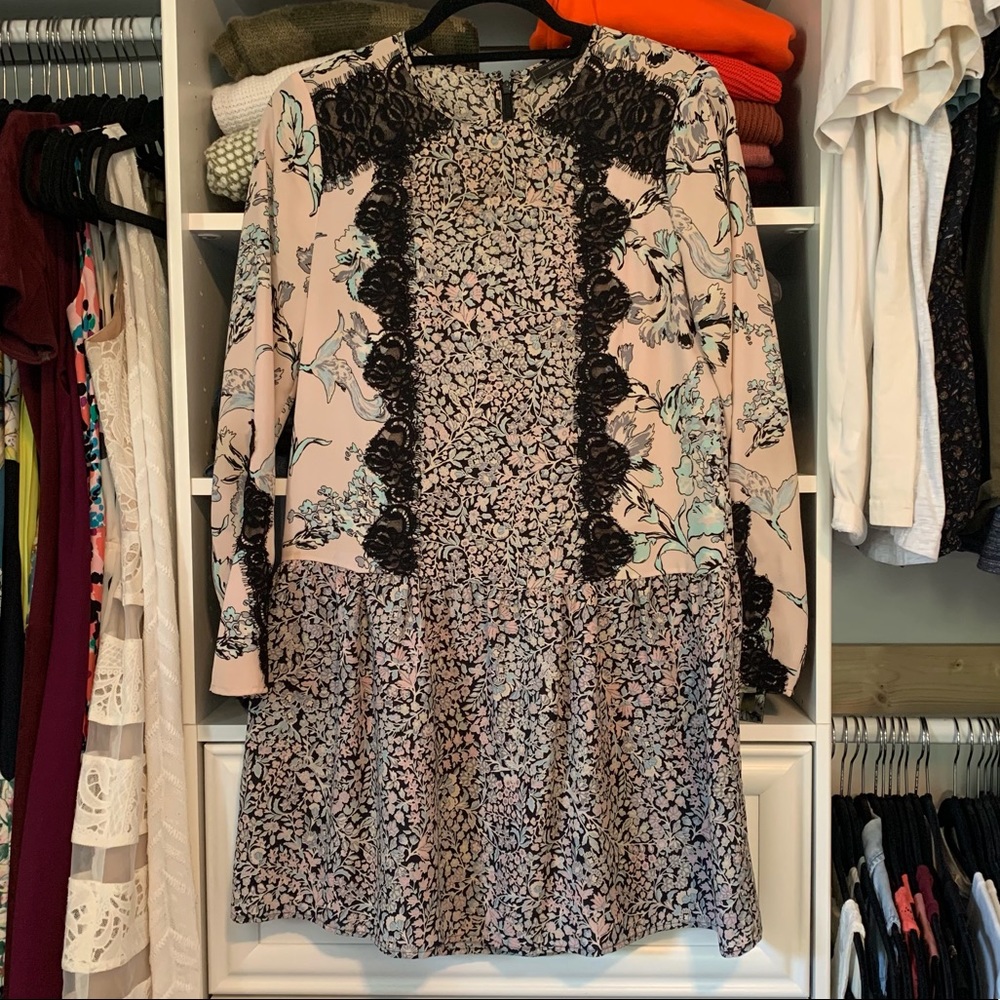 BCBG MAXAZRIA Floral Shift Dress